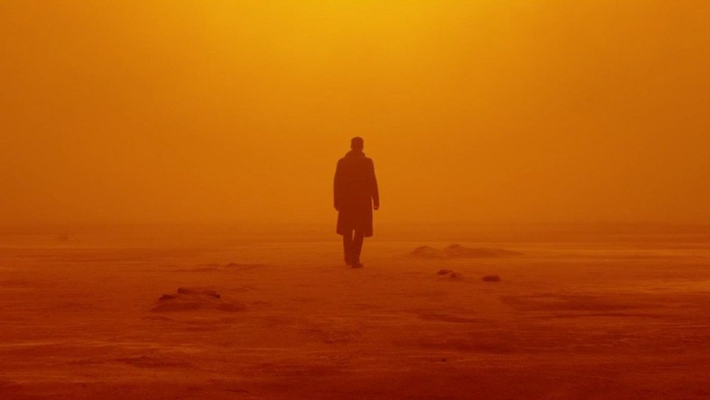 Escena de Blade Runner 2049 de Denis Villeneuve. 